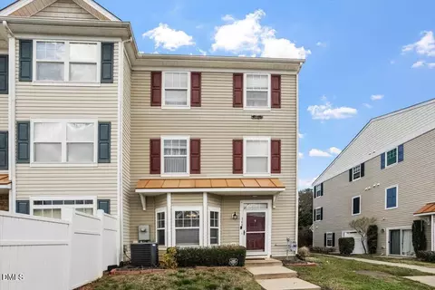 2211 Raven Rd #108, Raleigh, NC 27614