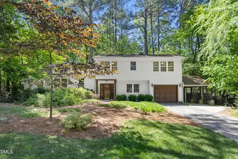 1404 Wildwood Dr, Chapel Hill, NC 27517