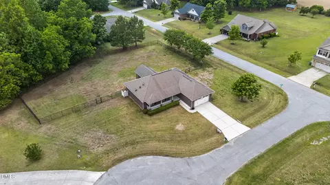 22 E Arbor Cove Ct, Zebulon, NC 27597
