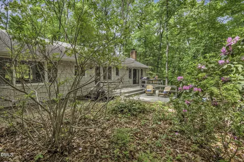 140 Holly Ln, Sanford, NC 27332