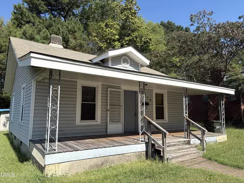 2216 Chautauqua Ave, Durham, NC 27707