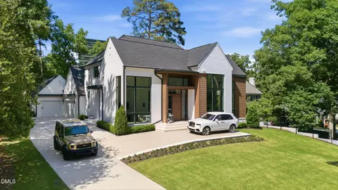 508 Ramblewood Dr, Raleigh, NC 27609