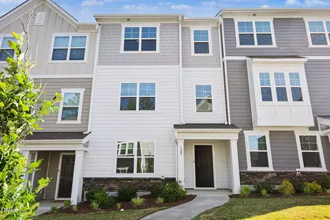 122 Daisy Meadow Ln, Wake Forest, NC 27587