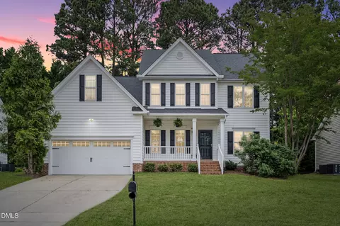 102 Dumont Ct, Apex, NC 27523