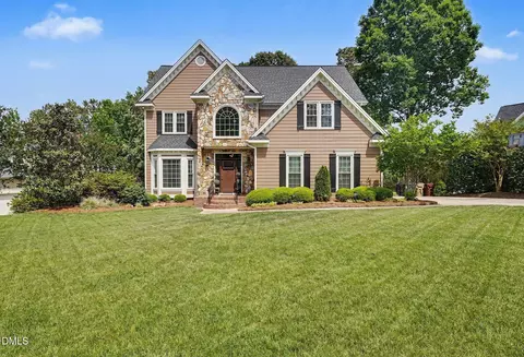 207 Cherry Laurel Dr, Clayton, NC 27527