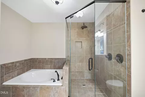 Bath - 631 Springfork Dr, Cary, NC 27513 photo 3 of 4