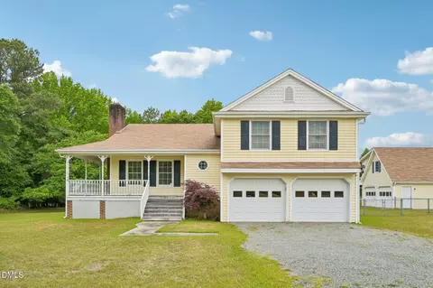 186 Baptist Grove Rd, Fuquay Varina, NC 27526