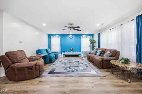 Living - 709 Tannerwell Ave, Wake Forest, NC 27587 photo 1 of 2