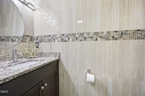 Bath - 709 Tannerwell Ave, Wake Forest, NC 27587 photo 1 of 2
