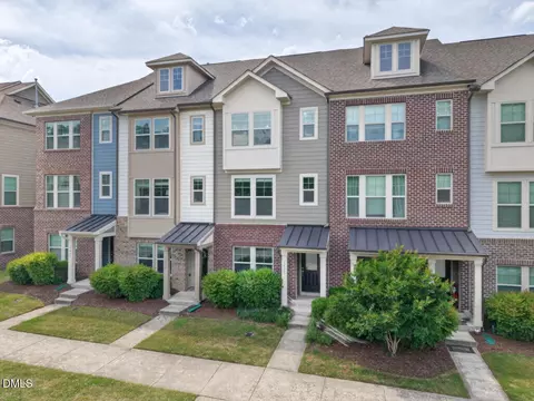 1428 Providence Green Ln, Apex, NC 27502