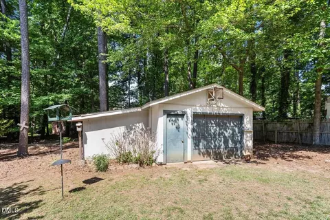 Exterior - 1621 Stonehurst Rd, Raleigh, NC 27607 photo 7 of 9