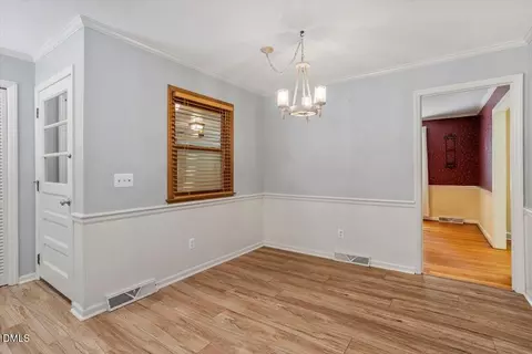 Dining - 1621 Stonehurst Rd, Raleigh, NC 27607 photo 4 of 4