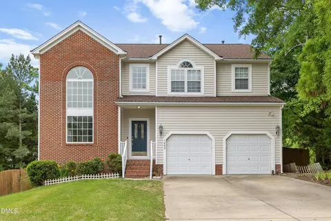 1002 Chickering Ct, Apex, NC 27502