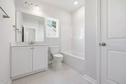 Bath - 175 Nectar Ln, Bunnlevel, NC 28323 photo 1 of 2