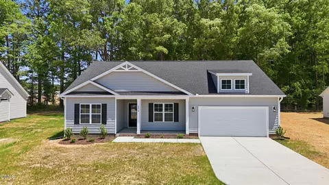 175 Nectar Ln, Bunnlevel, NC 28323