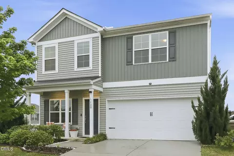 120 Saddle Oaks Ln, Clayton, NC 27520
