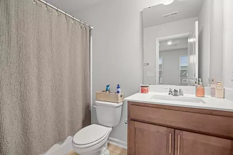 Bath - 728 Cormiche Ln, Wake Forest, NC 27587 photo 4 of 4
