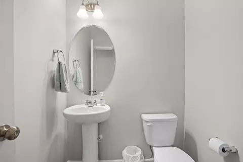 Bath - 728 Cormiche Ln, Wake Forest, NC 27587 photo 2 of 4