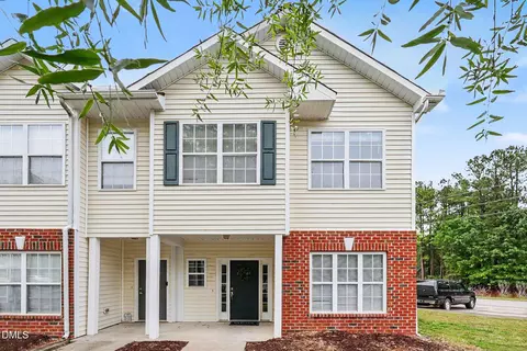 1800 Eagle Beach Ct, Raleigh, NC 27610