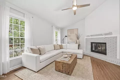 103 Bonnell Ct, Cary, NC 27511