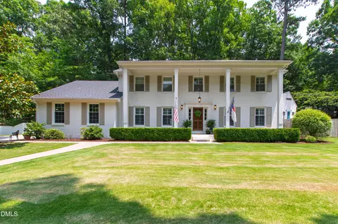 5624 Winthrop Dr, Raleigh, NC 27612