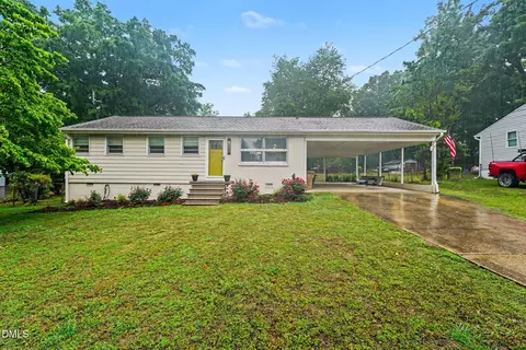 511 Kenway St, Garner, NC 27529