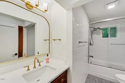 Bath - 511 Kenway St, Garner, NC 27529 photo 1 of 2
