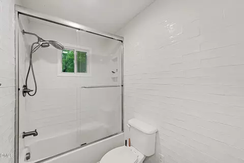 Bath - 511 Kenway St, Garner, NC 27529 photo 2 of 2