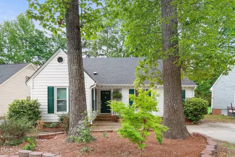 1404 Morningsdale Dr, Raleigh, NC 27609