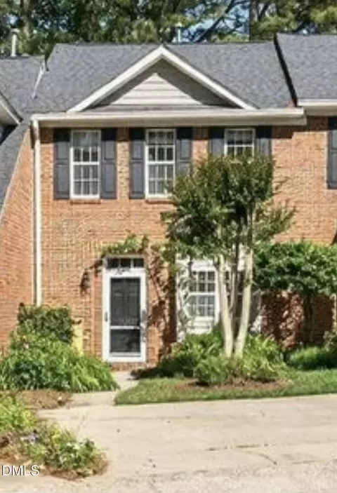 2110 White Pond Ct, Apex, NC 27523