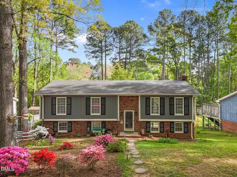 5404 Fieldstone Dr, Raleigh, NC 27609