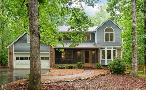 203 Mel Oaks Dr, Chapel Hill, NC 27516
