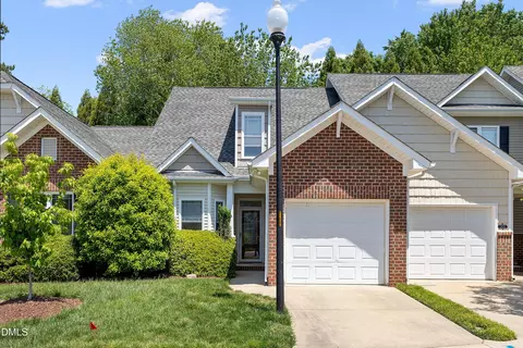 303 Nostalgia Ln, Zebulon, NC 27597