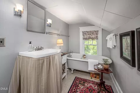 Bath - 1206 Vickers Ave, Durham, NC 27707 photo 6 of 6