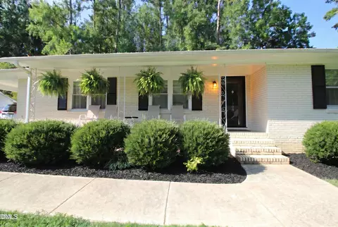 1900 Lennox Dr, Garner, NC 27529
