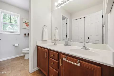 Bath - 162 Gathering Pl, Durham, NC 27713 photo 4 of 4