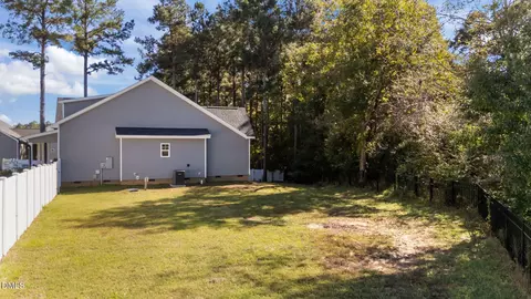 Exterior - 255 Ravens Row Dr, Benson, NC 27504 photo 8 of 8
