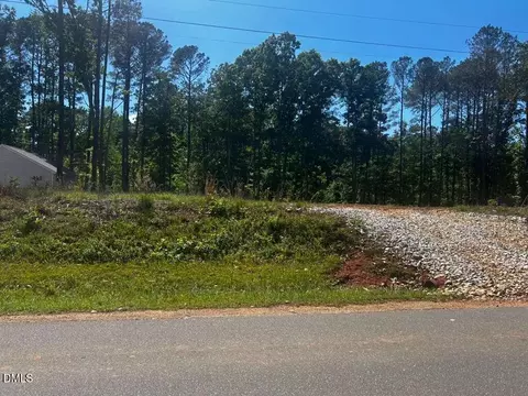 200 Shawnee Dr, Louisburg, NC 27549