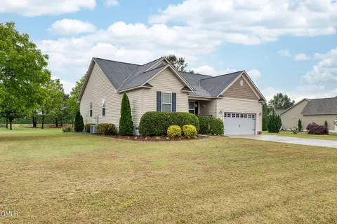 84 Langdon Farms Dr, Smithfield, NC 27577