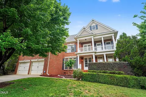 1905 Falls Farm Crsg Xing, Raleigh, NC 27614