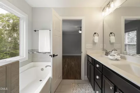 Bath - 5236 Hartfelt Dr, Garner, NC 27529 photo 4 of 6