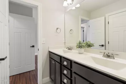 Bath - 5236 Hartfelt Dr, Garner, NC 27529 photo 5 of 6