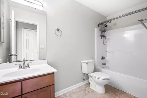 Bath - 301 Ashburn Ln, Durham, NC 27703 photo 3 of 3