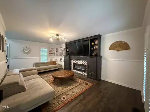 Living - 124 Walker, Selma, NC 27576 photo 1 of 2