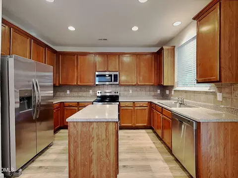 Kitchen - 2809 Roundleaf Ct, Raleigh, NC 27604 photo 2 of 2