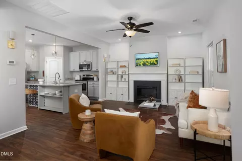 Entry Way - 450 Stallings Rd, Durham, NC 27703 photo 1 of 2