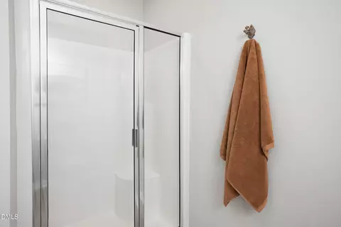 Bath - 450 Stallings Rd, Durham, NC 27703 photo 4 of 6