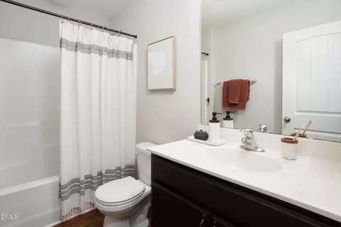 Bath - 450 Stallings Rd, Durham, NC 27703 photo 6 of 6