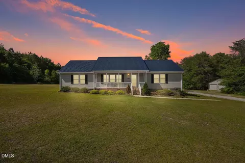68 Sparky Ln, Broadway, NC 27505