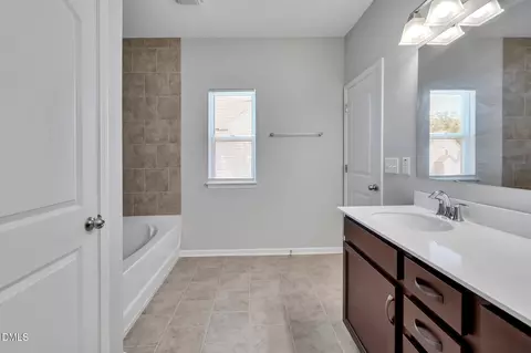 Bath - 5406 Ripplebrook Rd, Durham, NC 27712 photo 3 of 4